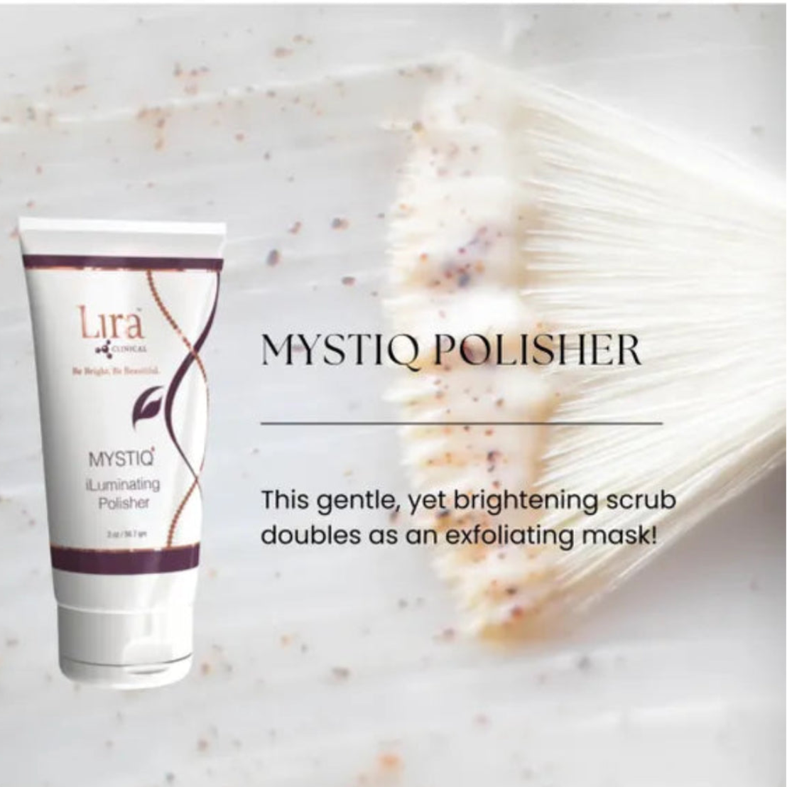 Lira Clinical MYSTIQ iLuminating Polisher – hvit tube ved siden av en lysfargepenselbørste på marmoroverflate med teksten «This gentle, yet brightening scrub doubles as an exfoliating mask!
